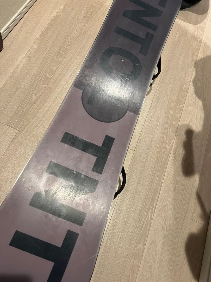 美品】FNTCスノーボード SALOMONビンディング付※2025年12月購入 - メルカリ