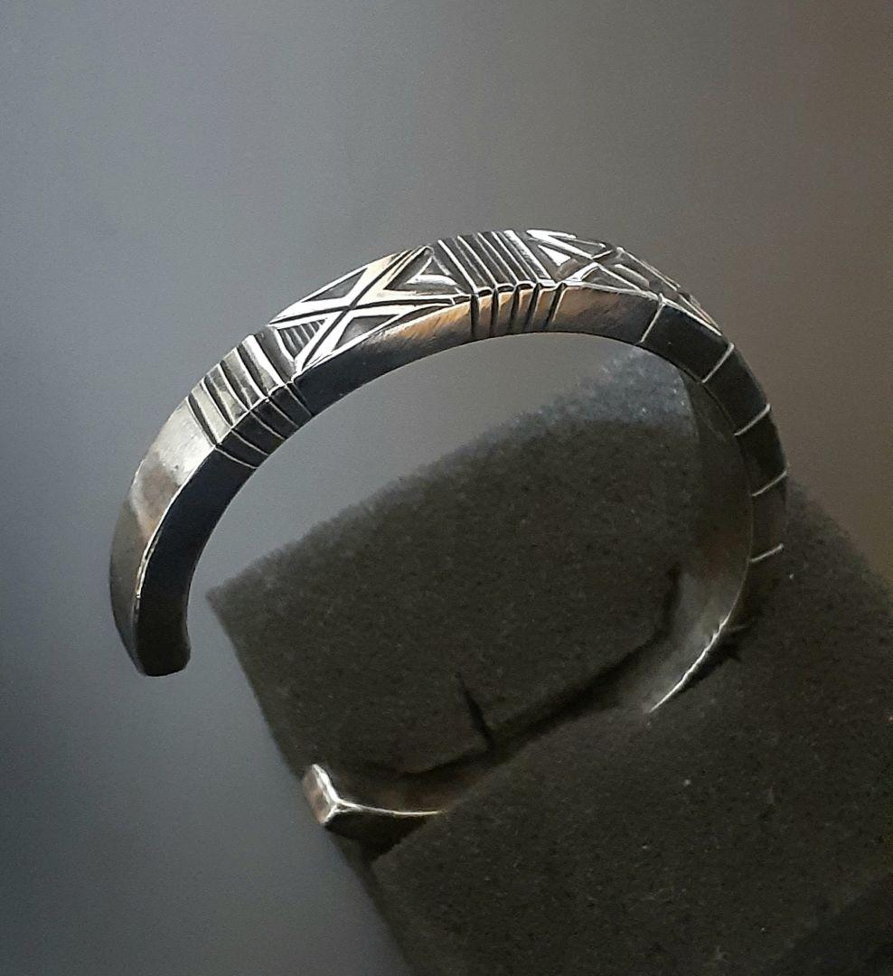  Martinezカルビンマルチネス　インディアンジュエリー　ナバホ