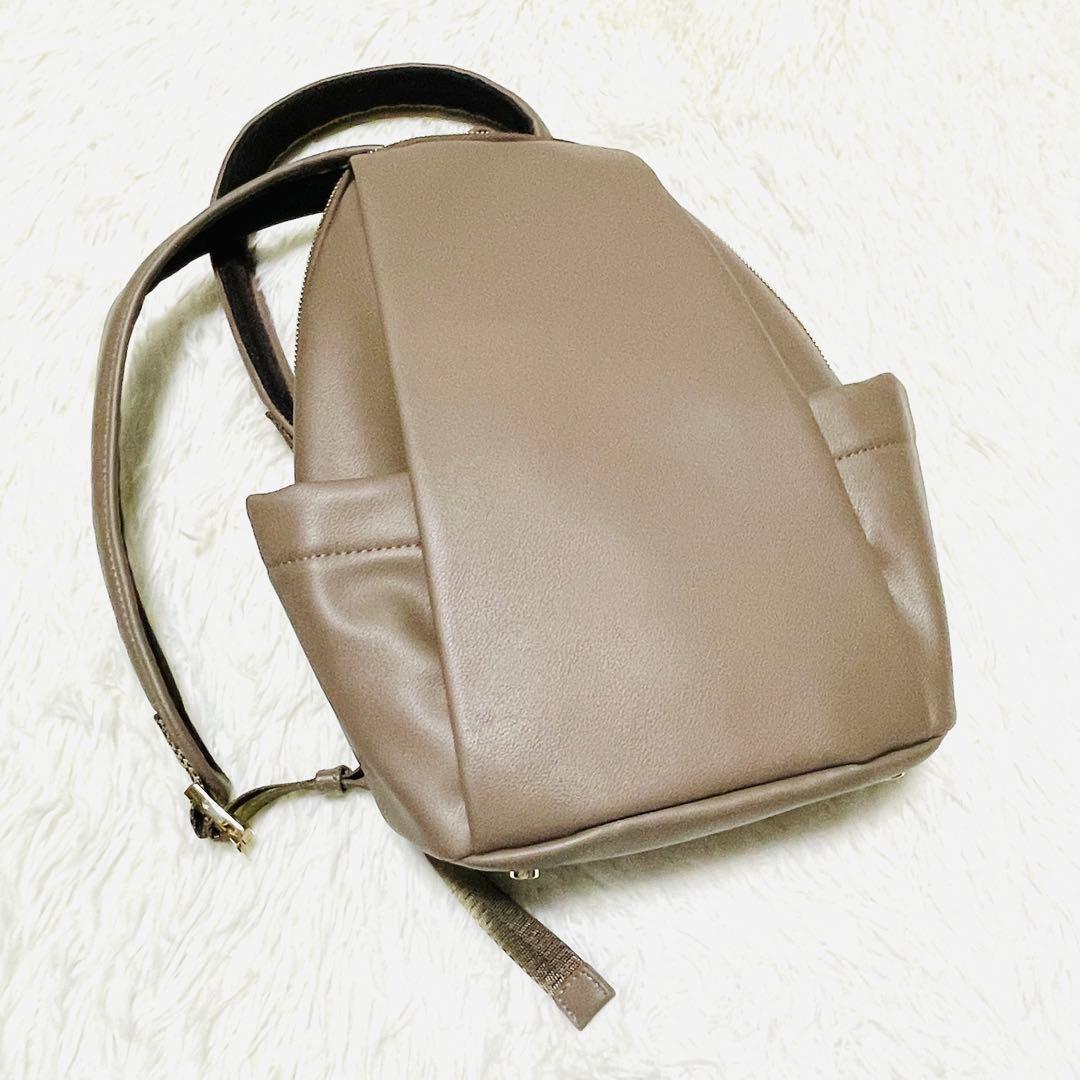 LOWELL things 小山田早織さんリュックMINI グレージュ