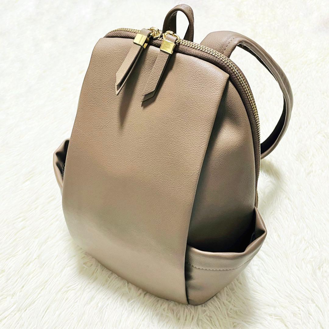 LOWELL things 小山田早織さんリュックMINI グレージュ