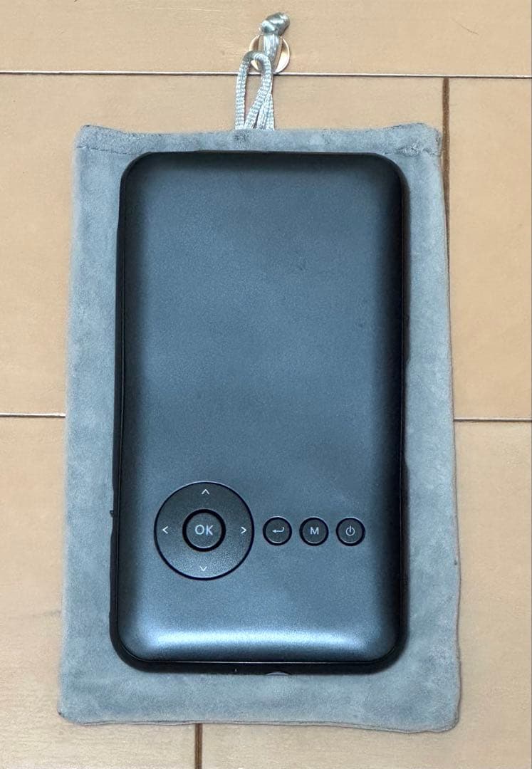 UENO-mono KABENI (カベーニ) プロジェクター ブラック