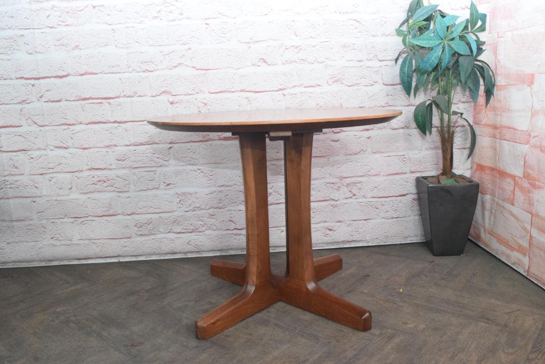 アーリータイムスアルファ エテルノ ウォールナット無垢材 ラウンドテーブル