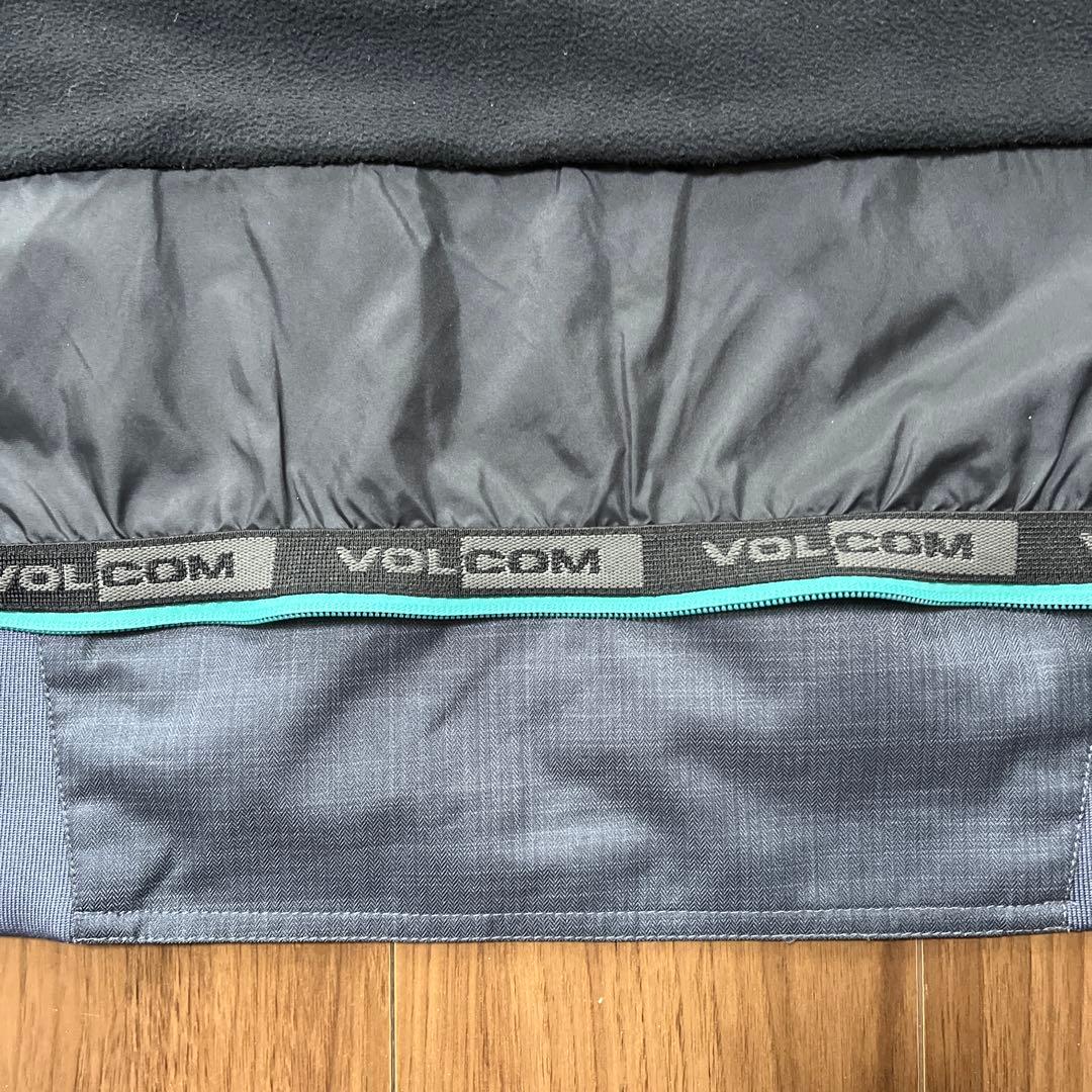 【美品】volcom フード付スキースノボジャケット　レディース