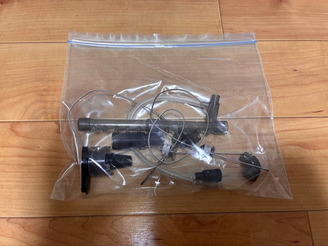 だぃすけ　水槽セット ライト ヒーター ポンプ マット ガラス蓋　流木付き