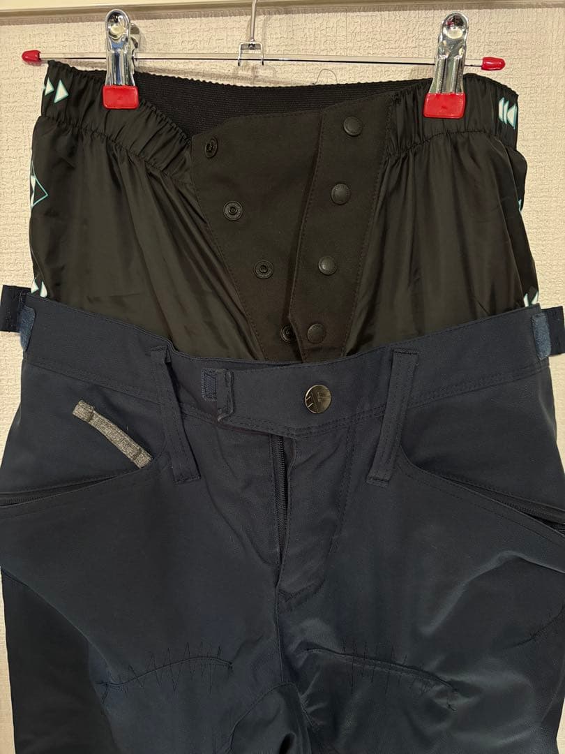 デサントＡ7スノーボードウェア上下セット　レディースM