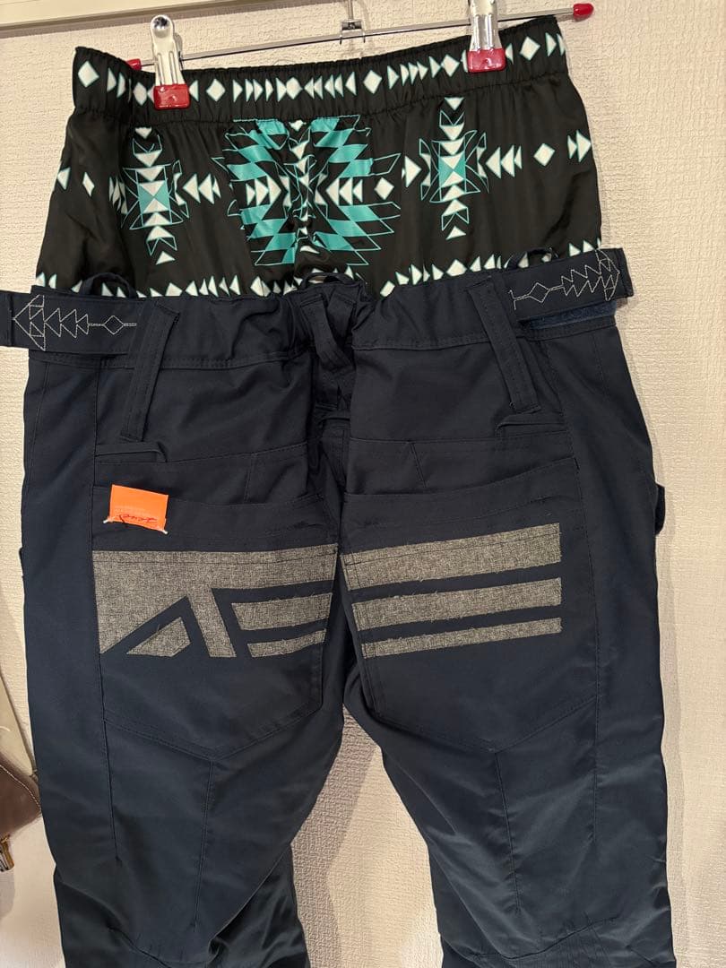 デサントＡ7スノーボードウェア上下セット　レディースM