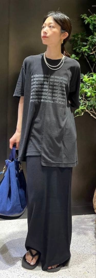 カレンソロジー　コットンリブニットタイトスカート　コーチリュック