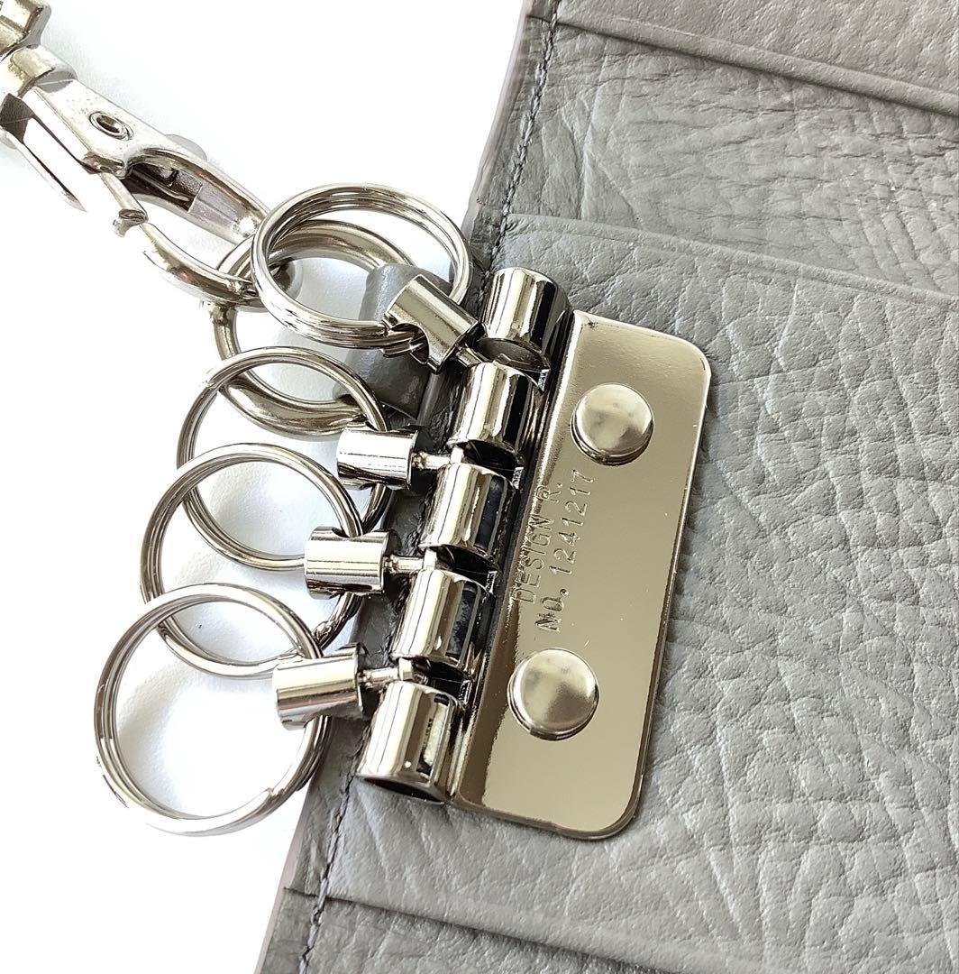 ちび太様★新品★ヴィヴィアンウエストウッド★チャーム付き4連キーケース★グレー