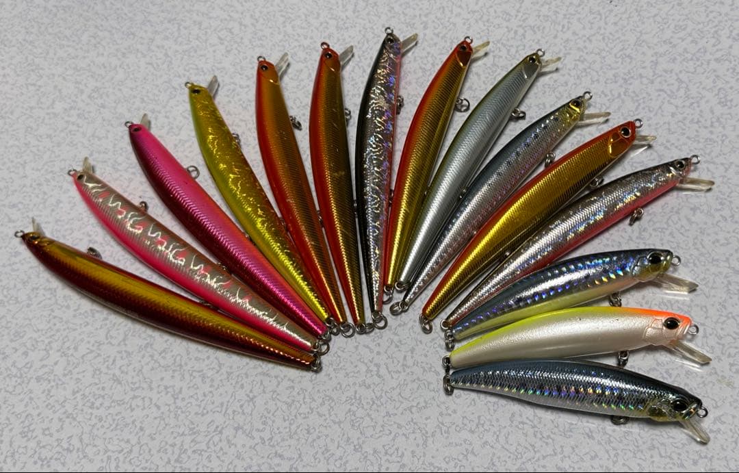 タイドミノー、ショアラインシャイナー等ミノー15個セット