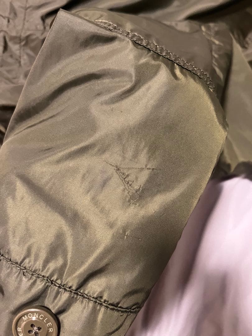 モンクレール　オリーブグリーン ナイロンジャケット
