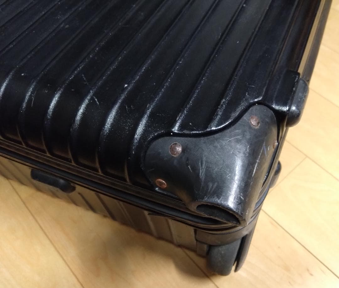 リモワ　サルサ851　マットブラック　機内持ち込み対応　２輪