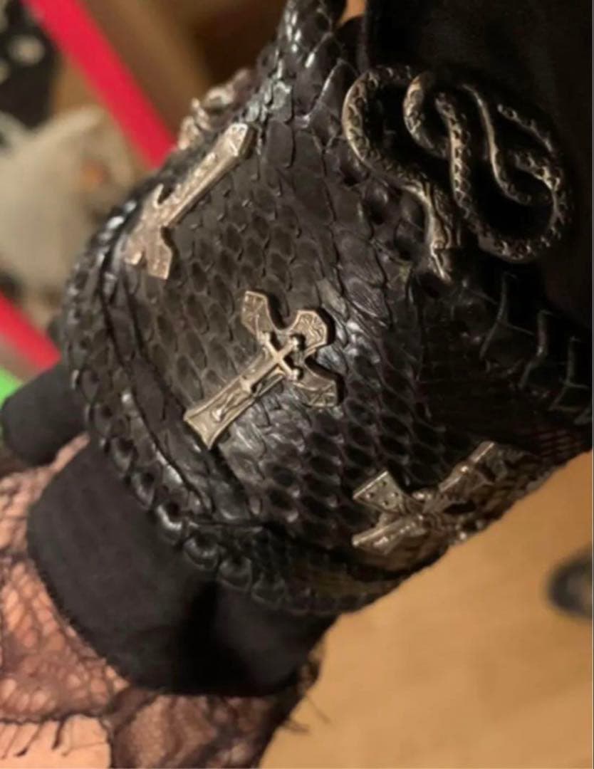 hyde着　ゴールドレザー　hydeバングル　if ラルク