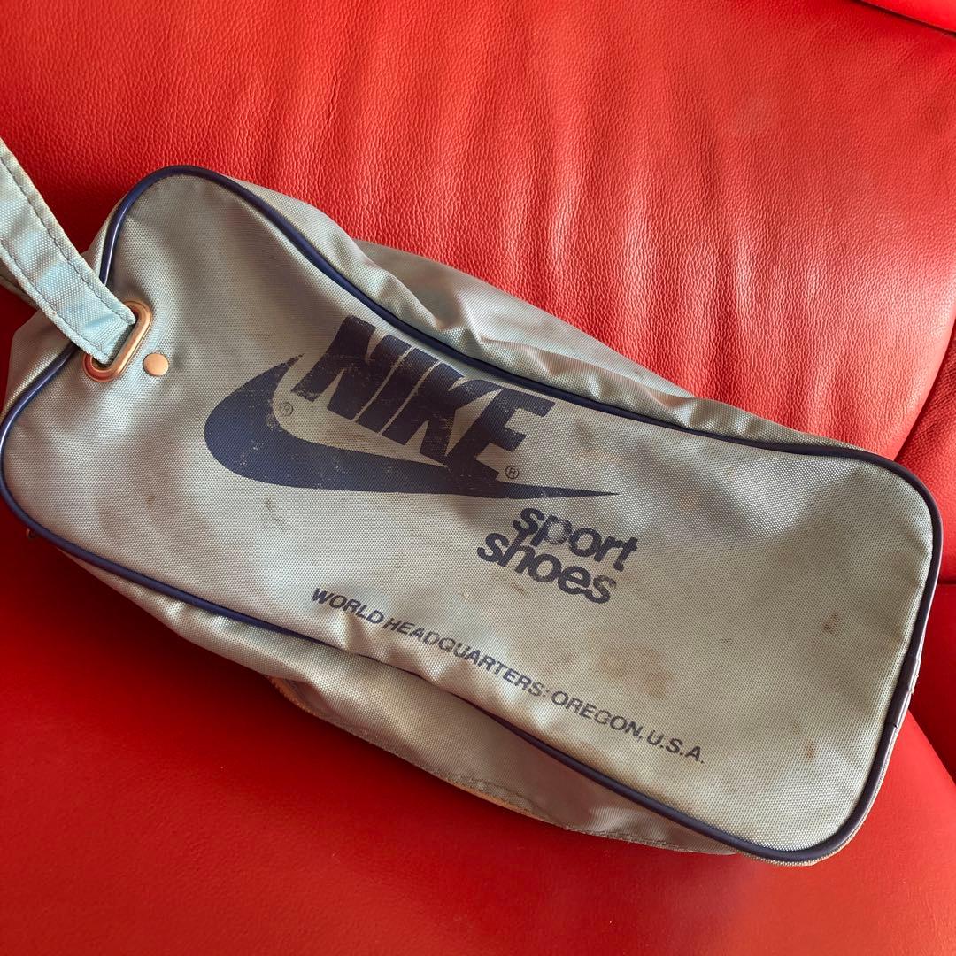 希少　NIKE シューズケース シルバー 約32cm