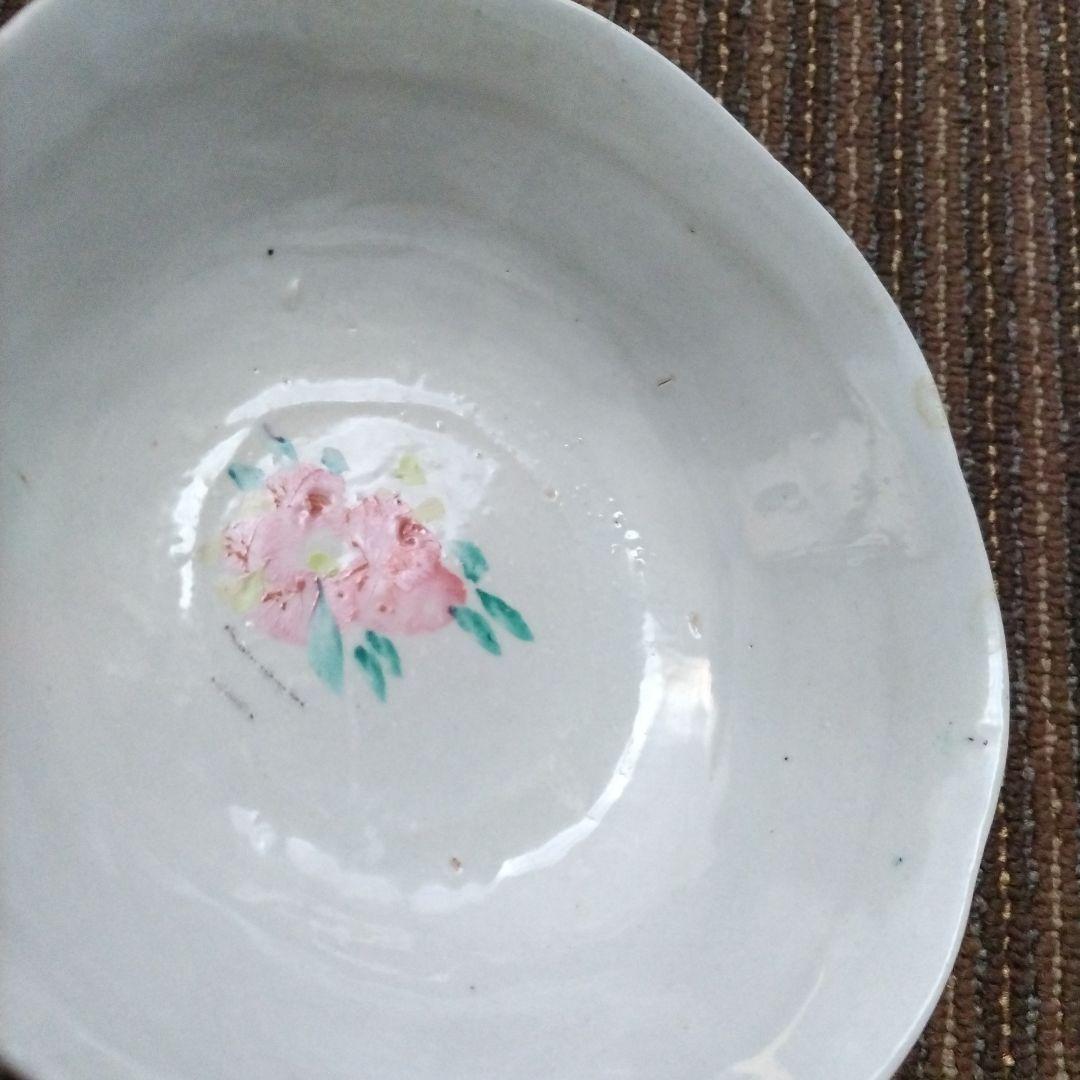 中国古玩 民国時代 碗 牡丹／芍薬？ 蓮？ 梅 「萬古」