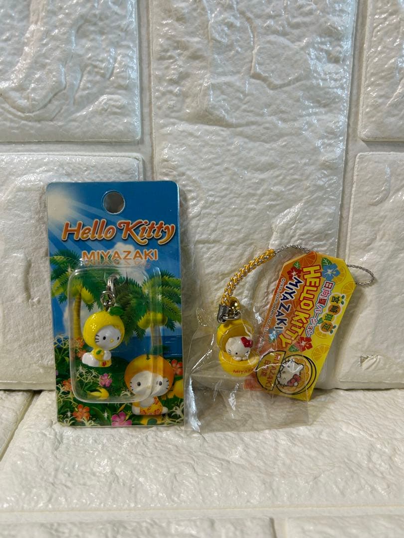 ご当地キティ【宮崎限定】2点セット 日向夏 みかん 根付 マスコット 未