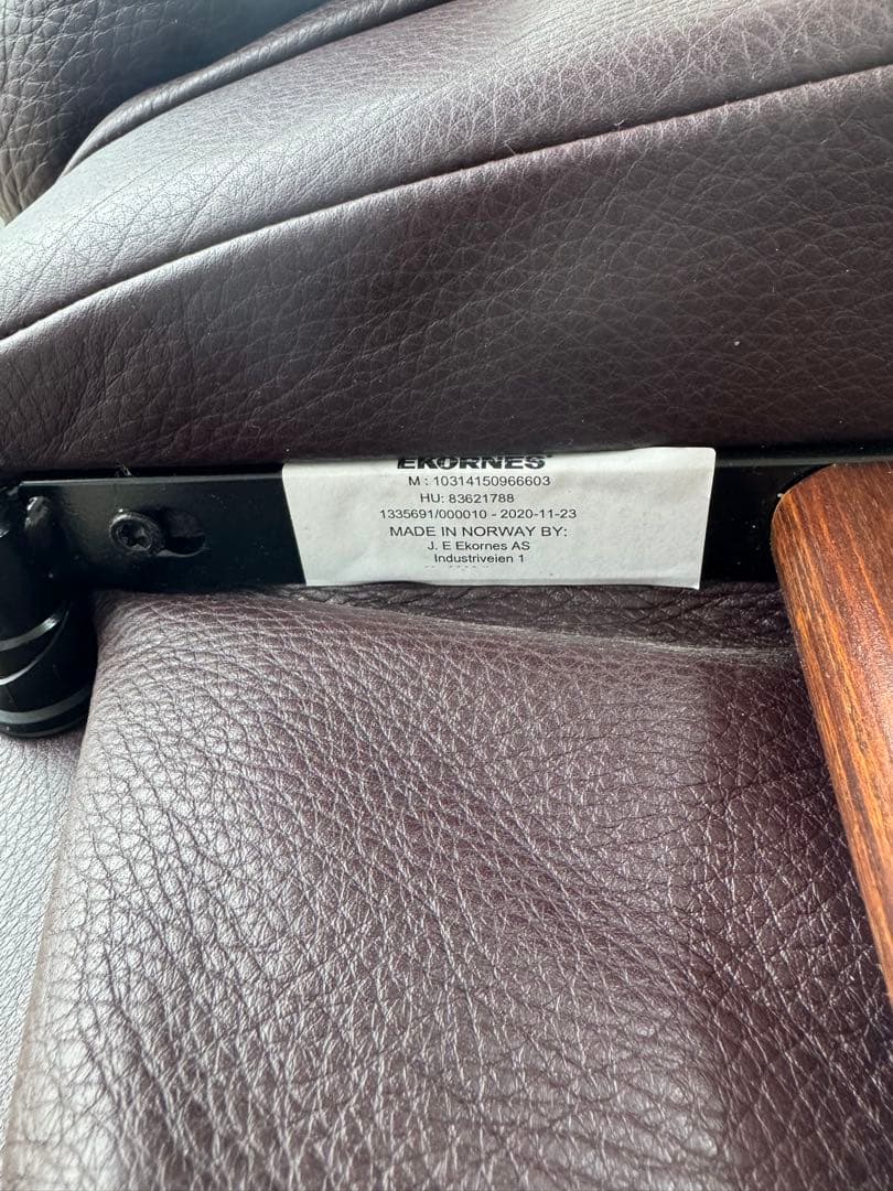 EKORNES 総本革張り ストレスレスチェア 【2021年購入】