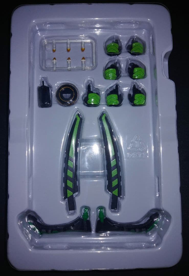 S.H.Figuarts（真骨彫製法）仮面ライダーオーズ ガタキリバコンボ