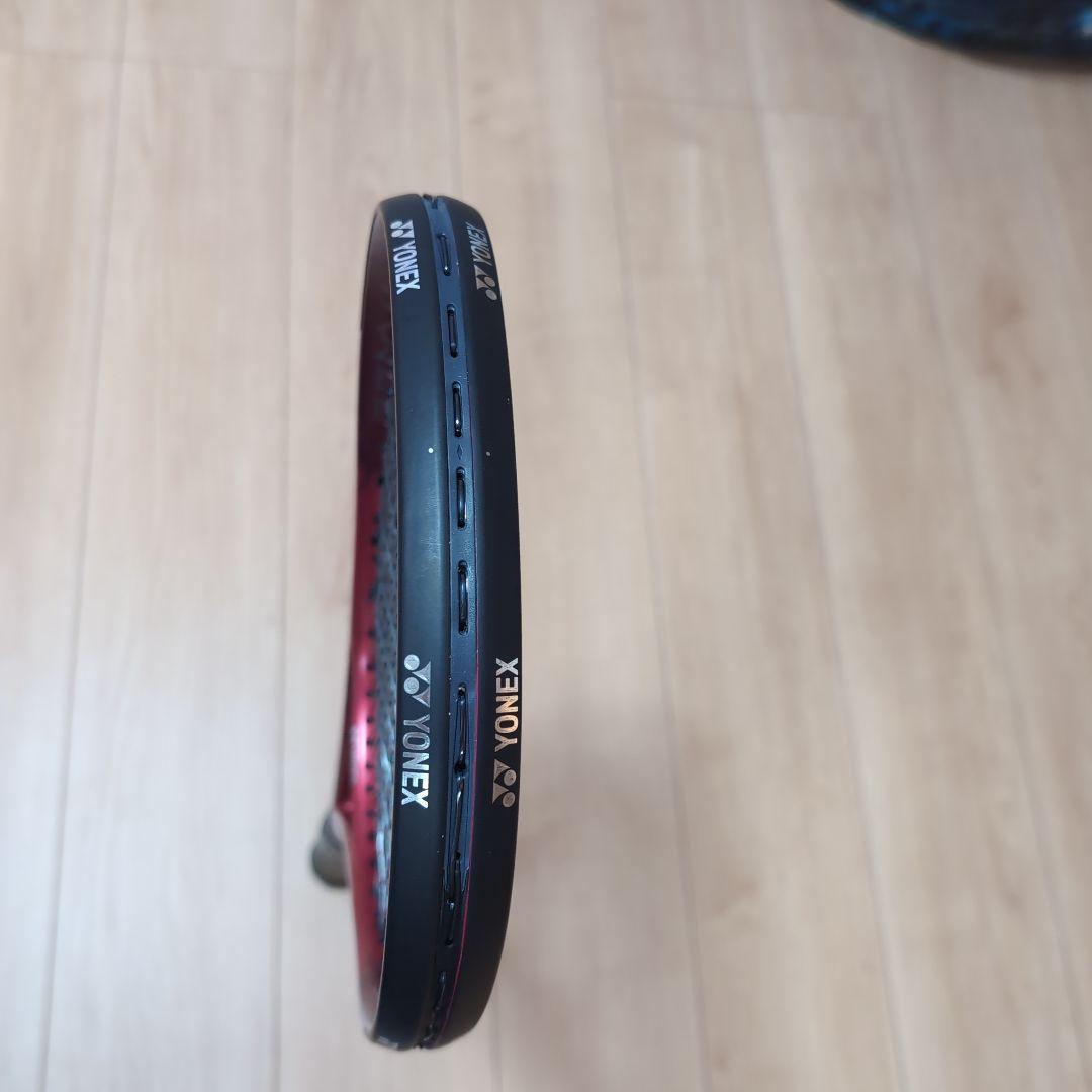 YONEX ボルトレイジ 7V　紅　クレナイ