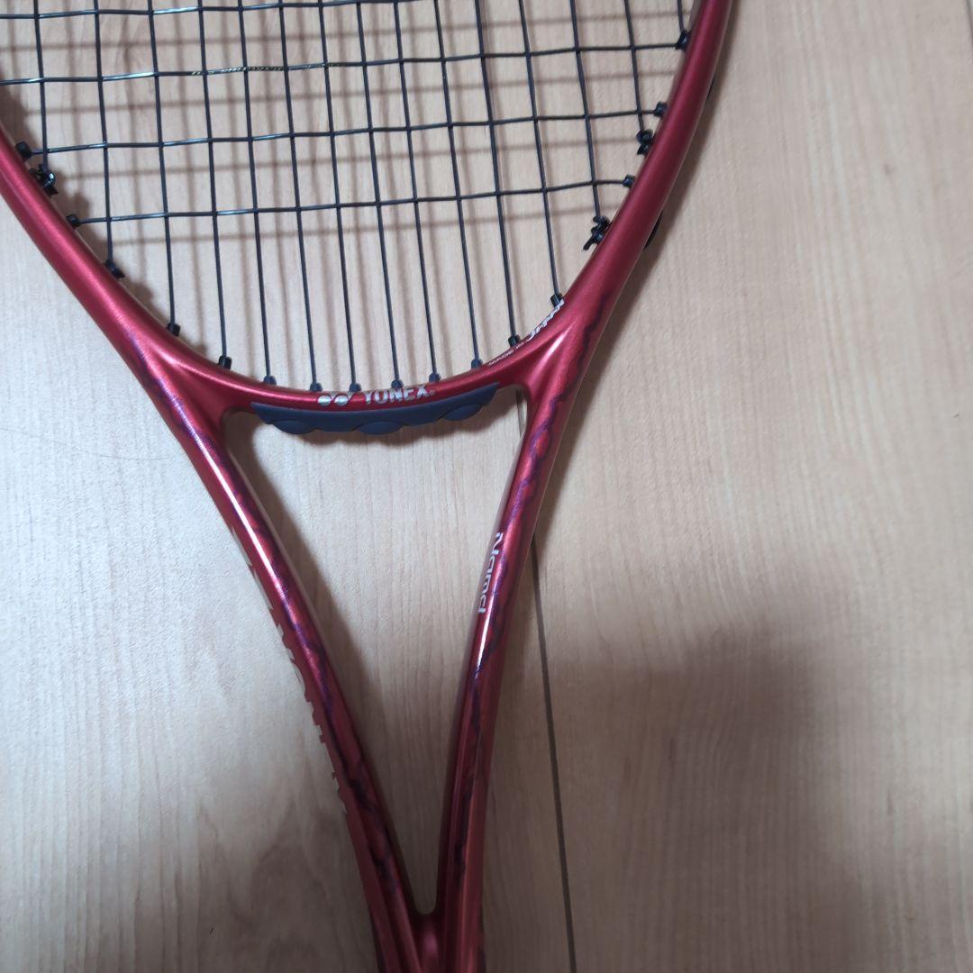 YONEX ボルトレイジ 7V　紅　クレナイ