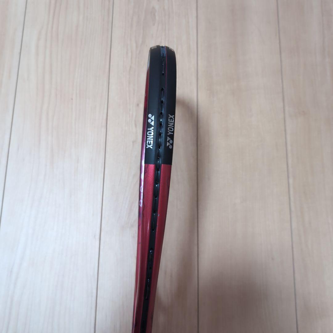 YONEX ボルトレイジ 7V　紅　クレナイ