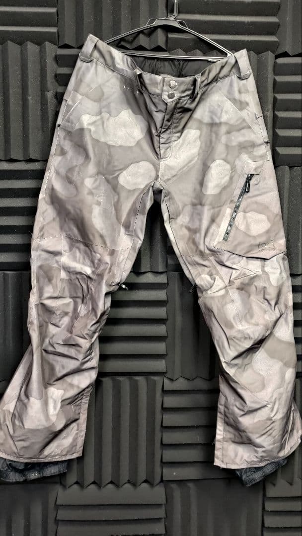 Burton ［ak］スノーボードウェア 迷彩 GORE-TEX 上下セット