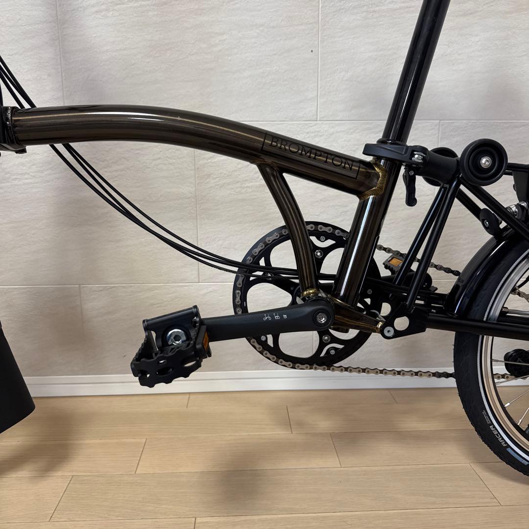 【BROMPTON】 《ブラックラッカー》2024年製 M6R折りたたみ自転車