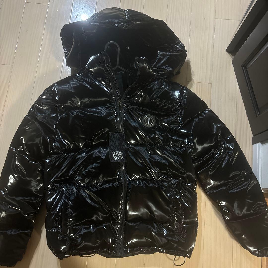 光沢ブラックダウンジャケット