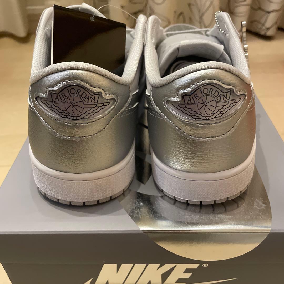 【特別価格】AIR JORDAN 1 RETRO LOW OG 10