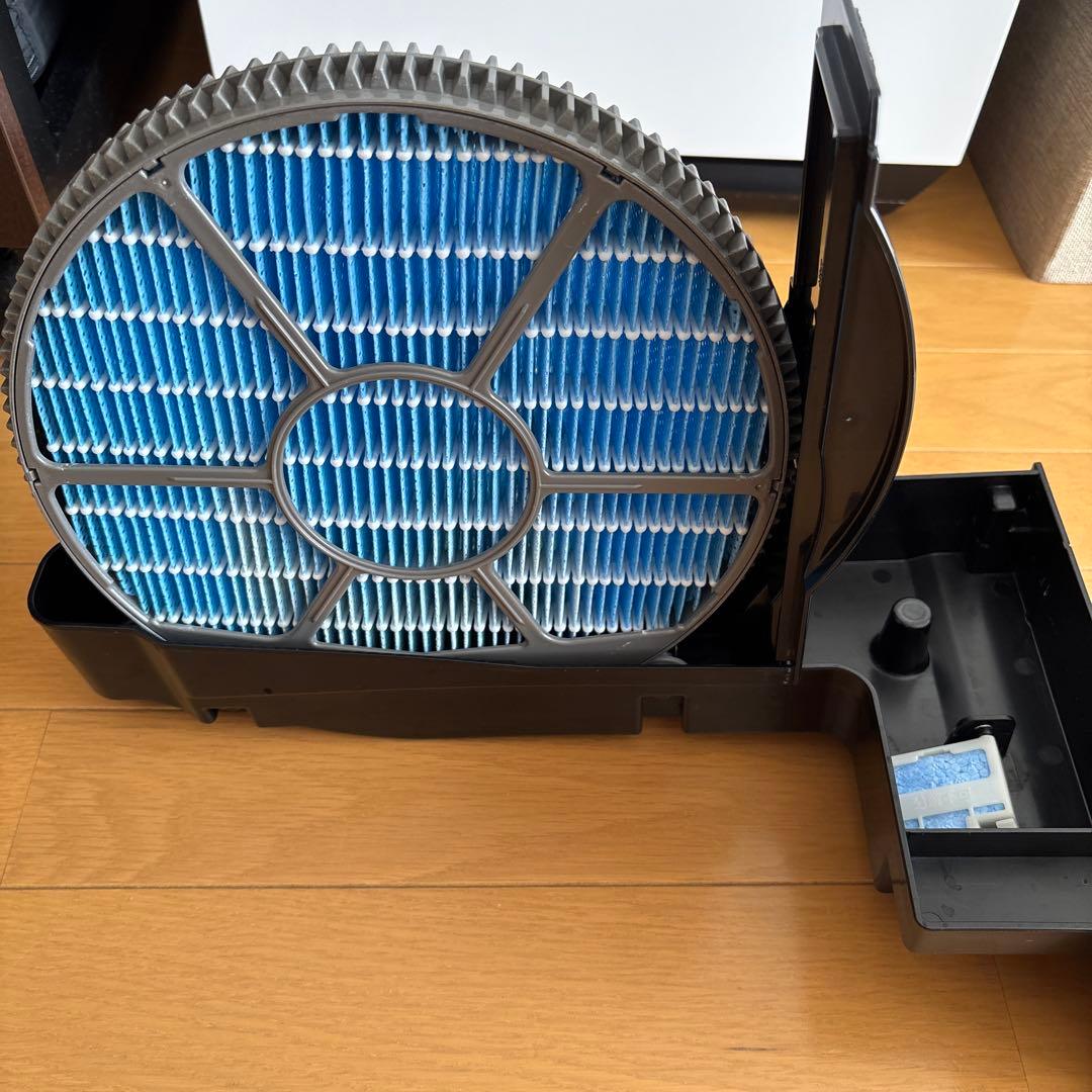 SHARP 除加湿空気清浄機 KC-HD70-W プラズマクラスター2022年製