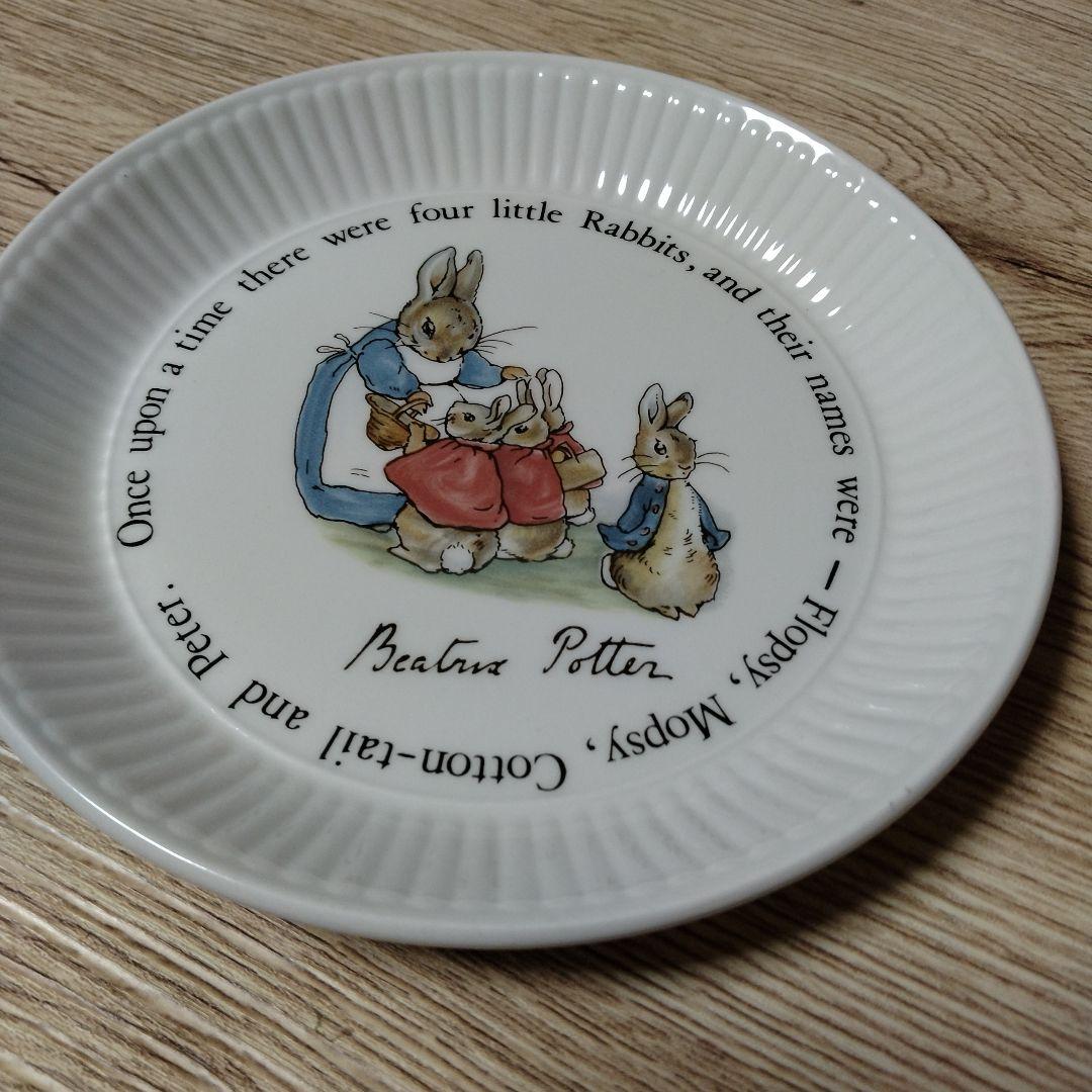 ウェッジウッドピーターラビット コンポート皿 英国製 旧刻印 - メルカリ