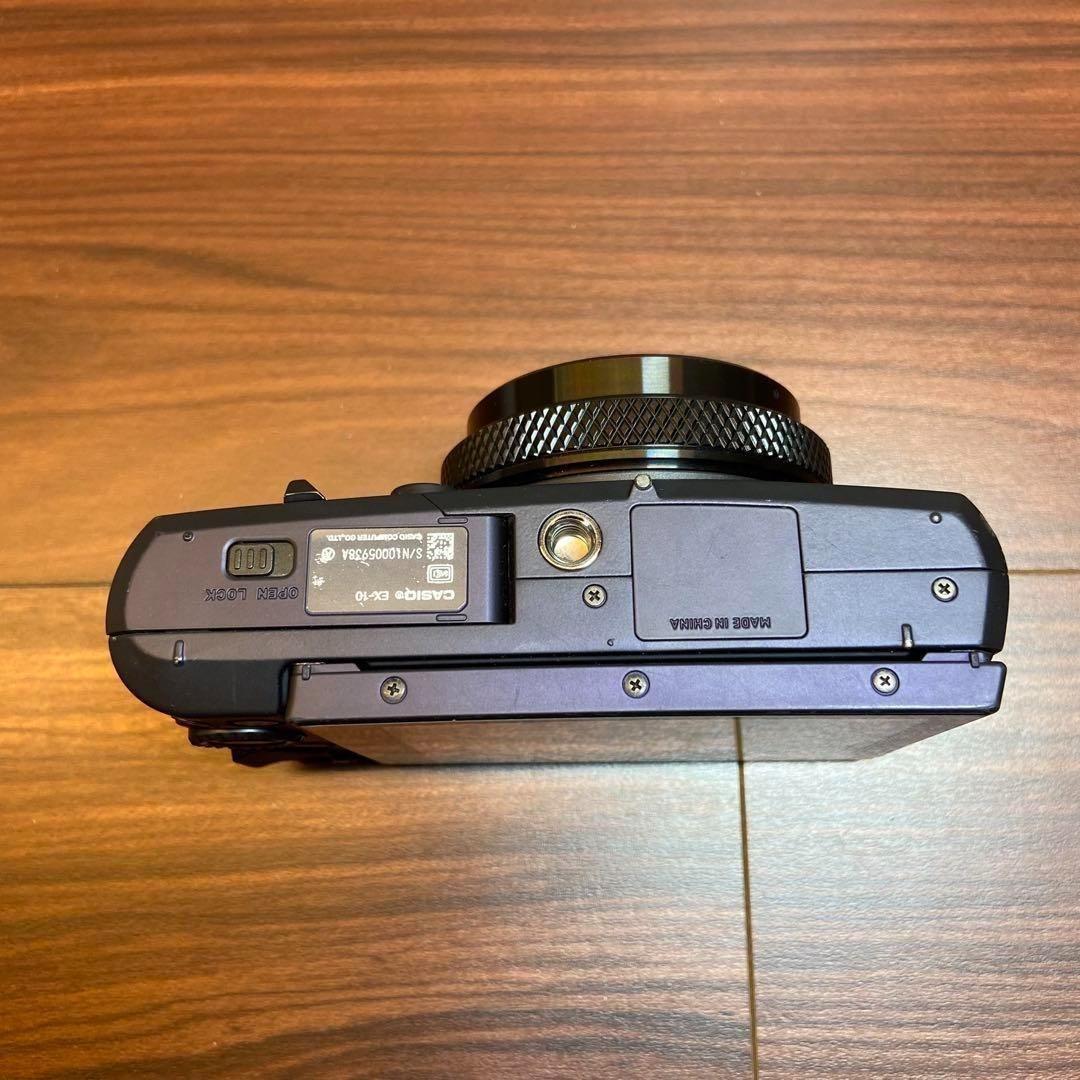 CASIO EXILIM EX-10 デジカメ 3820