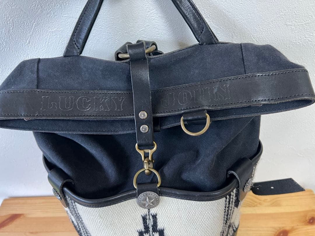 LUCKY JOHNチマヨDAYPACK白黒