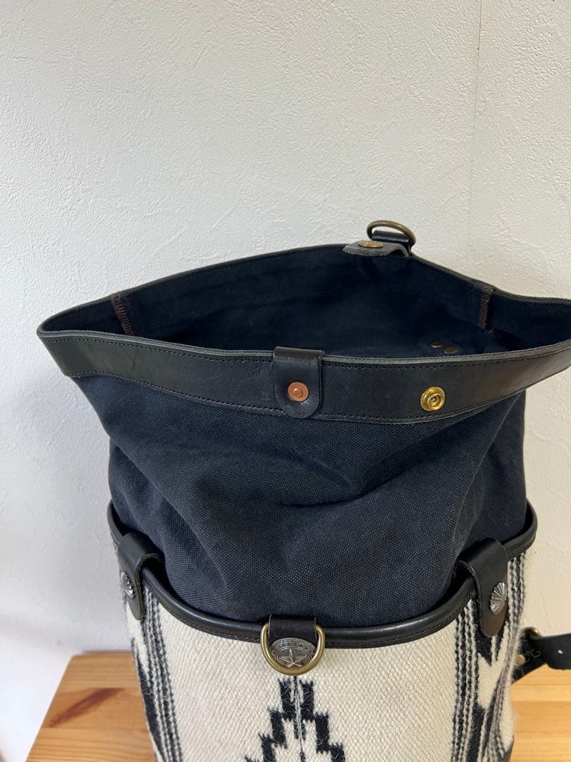 LUCKY JOHNチマヨDAYPACK白黒