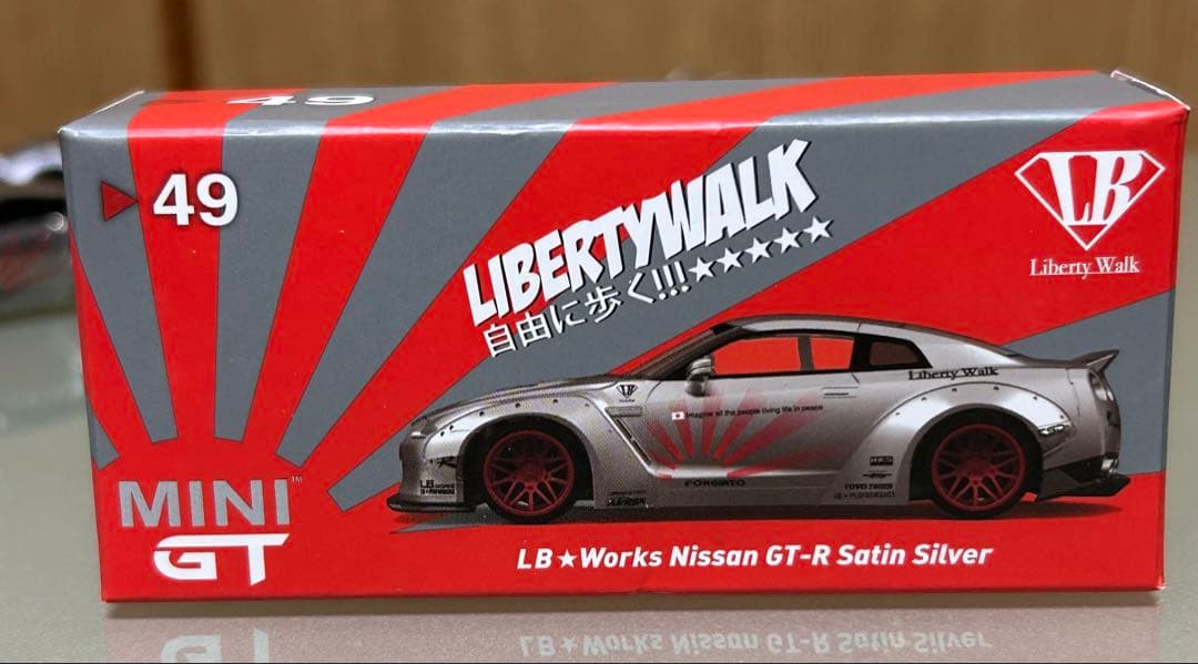 MINIGT 1/64 LBWK ニッサン GT-R R35