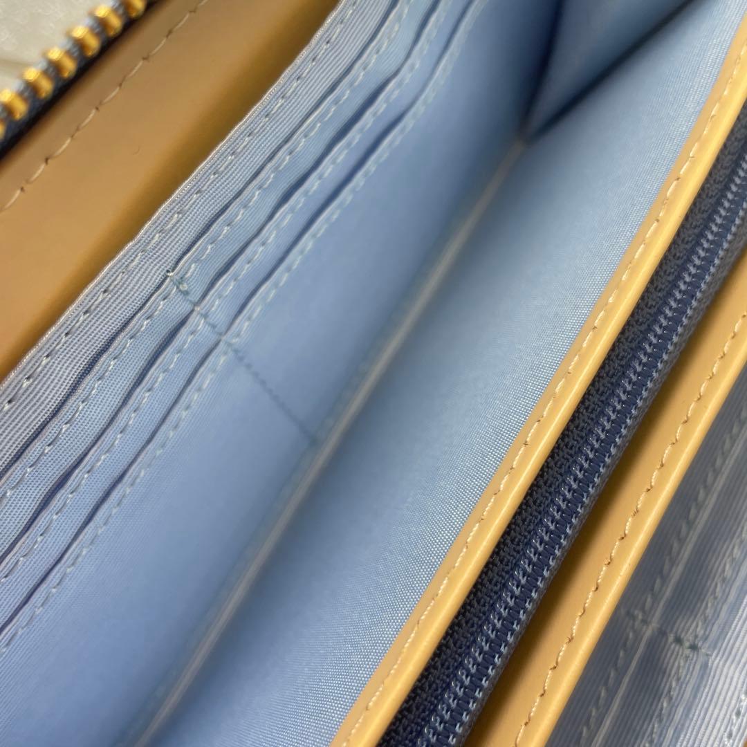 サマンサタバサプチチョイス　デニムバイカラーベルト ラウンドファスナー　長財布