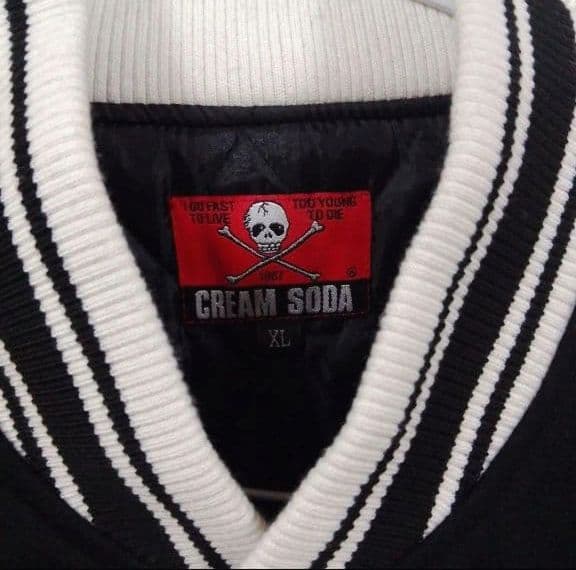 ソ*ト様 ★希少品１点物、サイズXL★　CREAMSODA スカル刺繍 1967