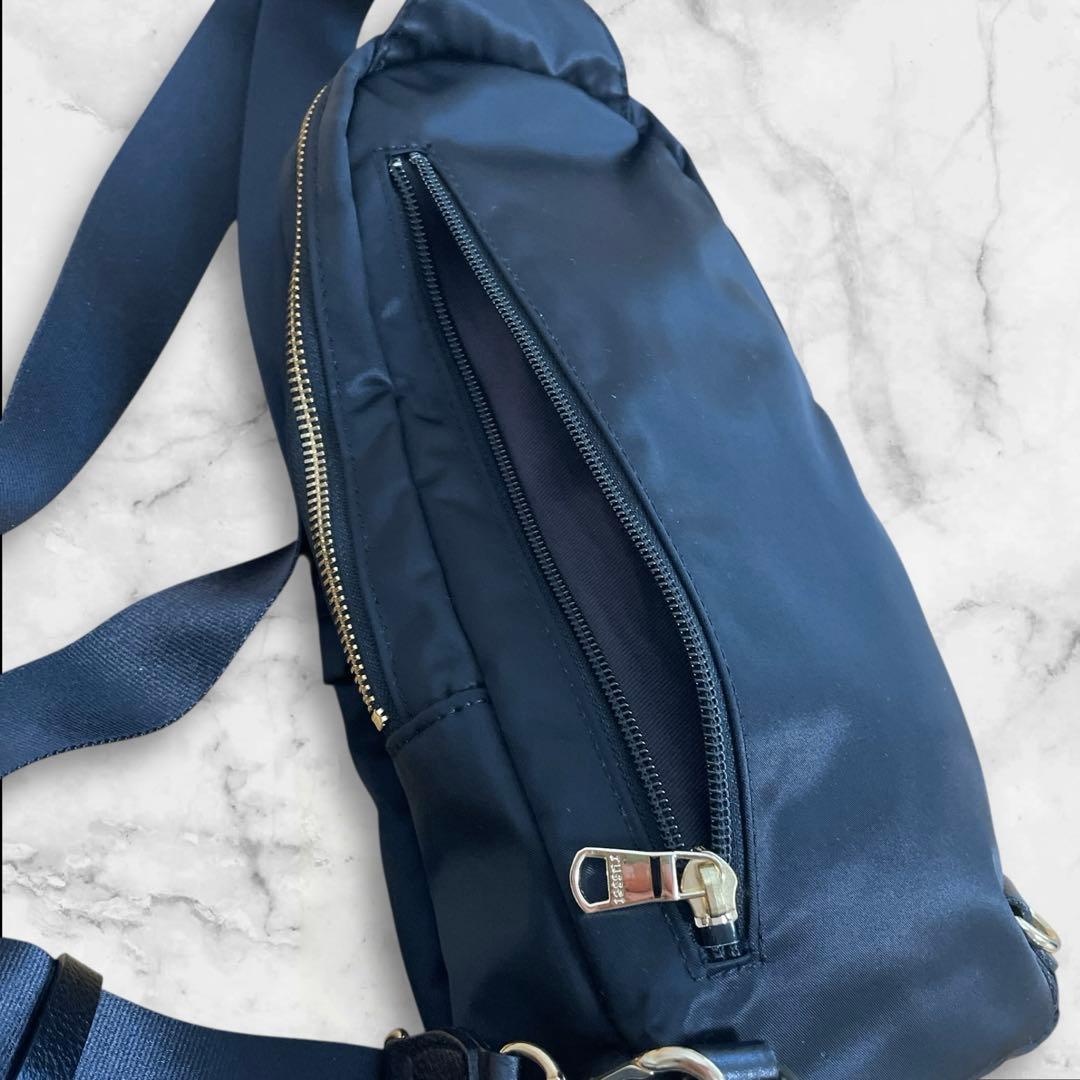 あまり☆彡 ！russetラシット　ボディバッグ　ショルダーバッグ