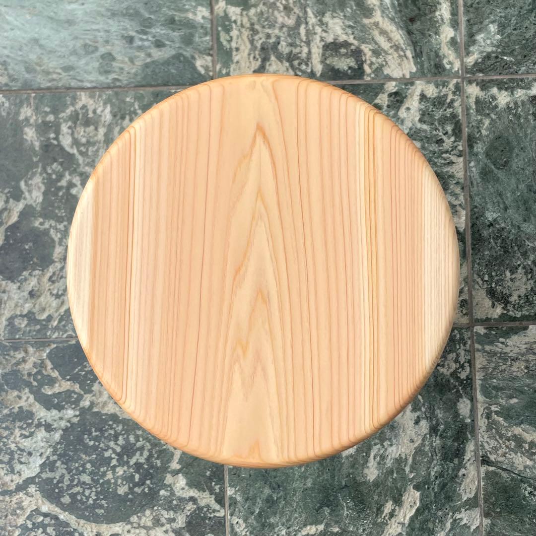 シカタ　丸椅子　木製スツール