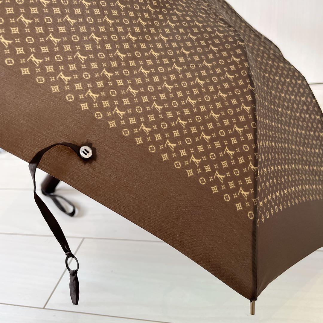 ルイヴィトン　パラプルュイ　オンデー　モノグラム　傘　折り畳み傘　ブラウン