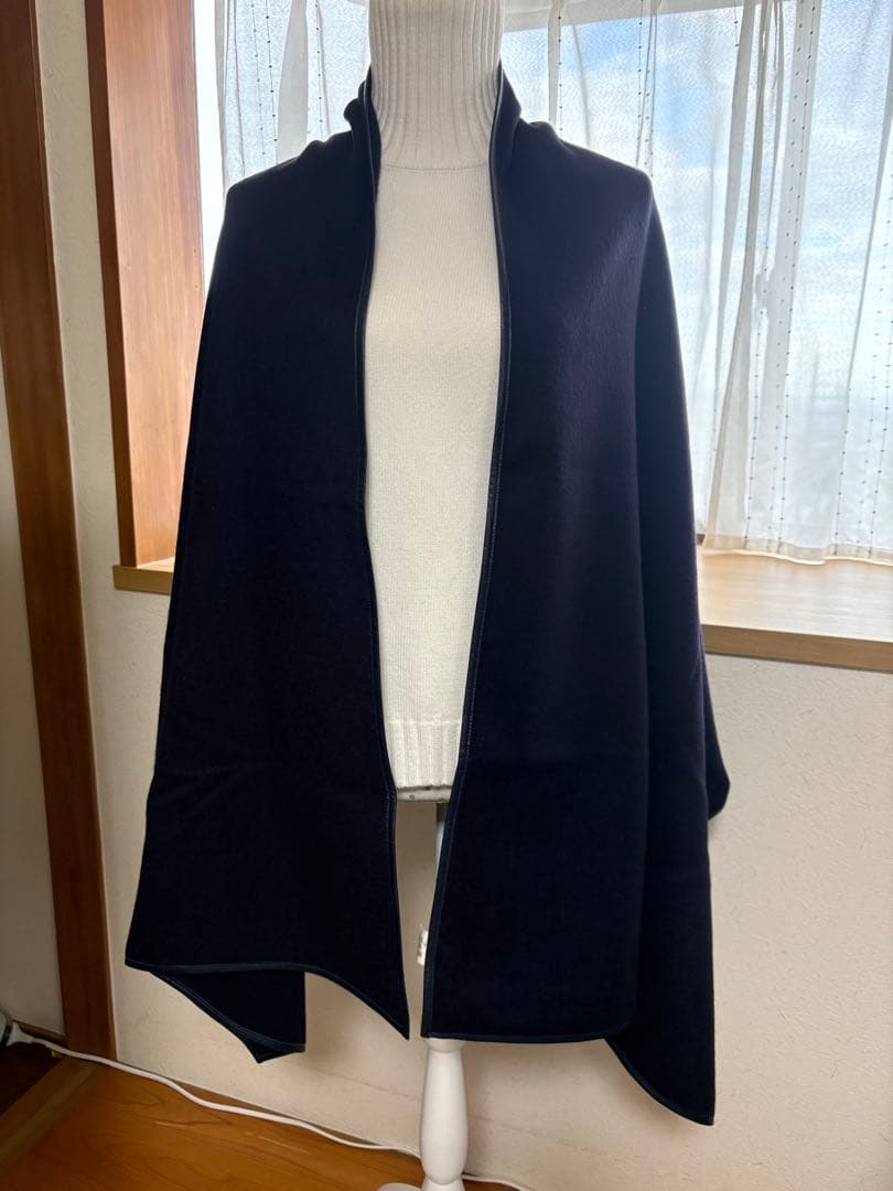 ASAUCE MELEレザートリミングカシミヤ大判ストール