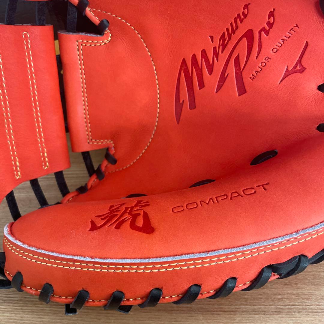 ミズノプロ　硬式用　キャッチャーミット　定価68,200円　B-D型