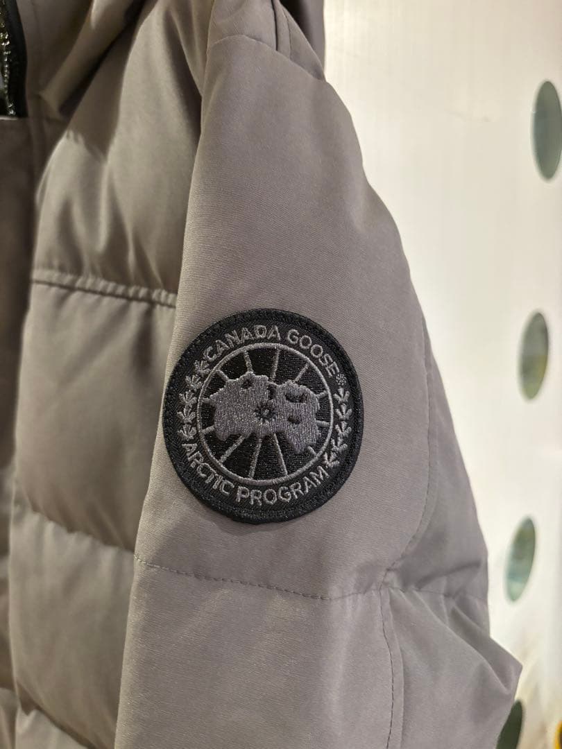 カナダグース　ダウンジャケットMM ブラックレーベル