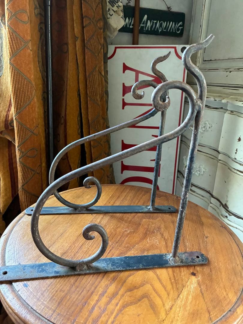 フランス　アンティーク　アイアン　フック　壁掛け　フック　シェルフ台　２個