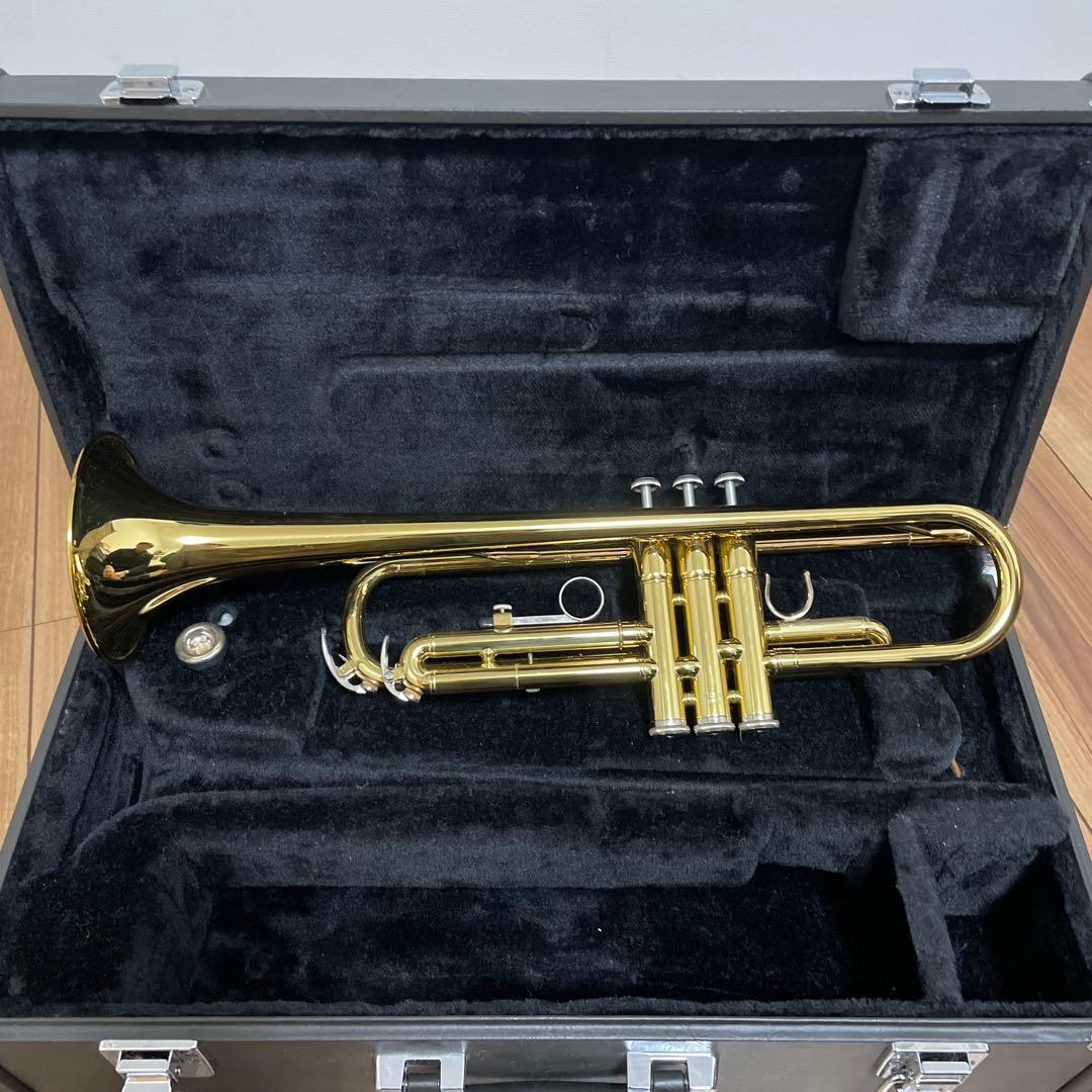 Yamaha YTR-2330 トランペット 本体 ケース付き　動作未確認