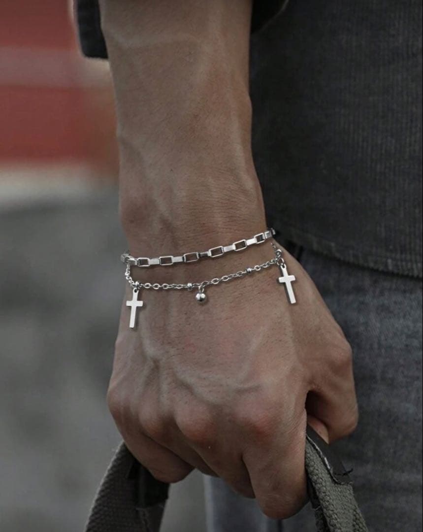 ラスト1点】シルバー クロスチャーム ブレスレット - メルカリ