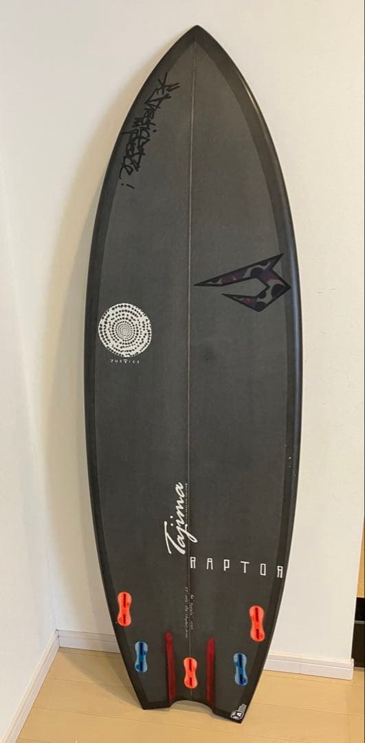 ジャスティスサーフボード RAPTORモデル ハードケース付き フィン無し