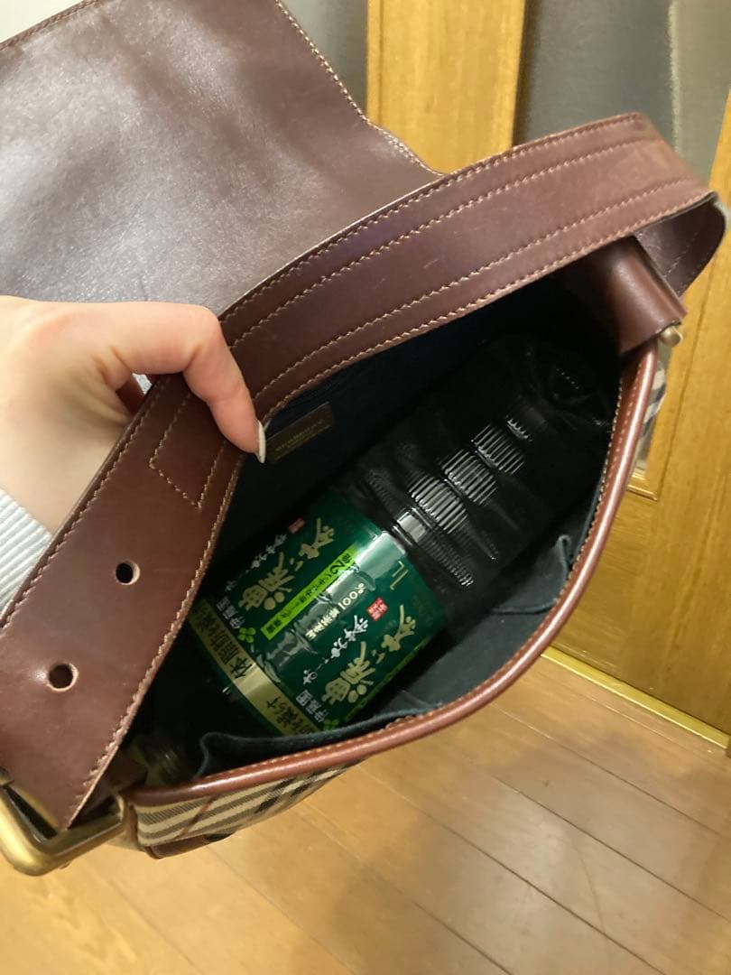 チェック柄ブラウンレザーショルダーバッグ