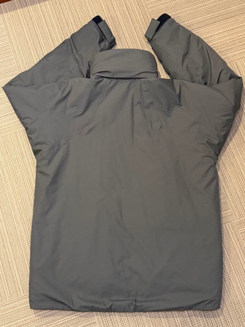 【美品】Goldwin GORE-TEX WINDSTOPPER Puffy