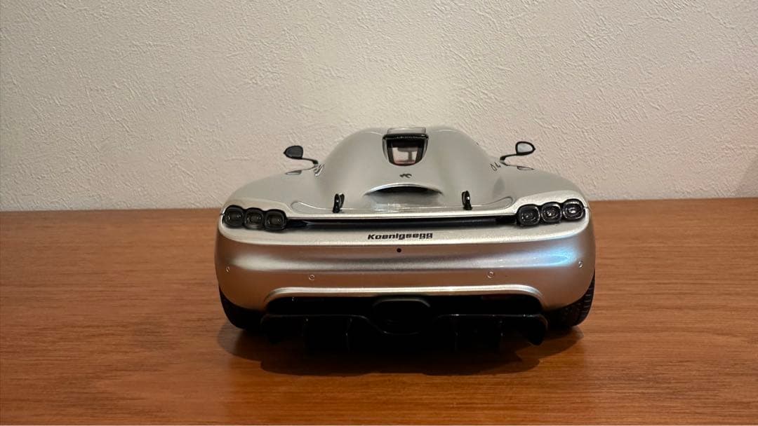 マ*イ様 GT SPIRIT 1/18 ケーニグセグ CC850 (シルバー) - メルカリ