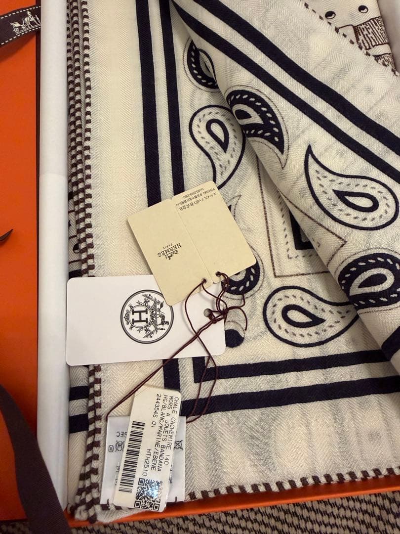 新品最新作エルメスバンダナカシシル　2026 馬銜　カレジェアン140